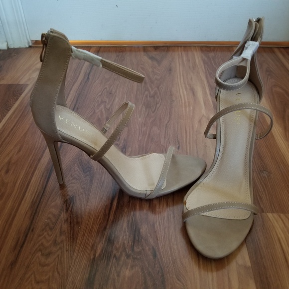 Venus Shoes - Picture 2 of 2